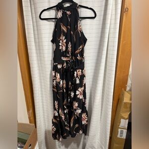 Chic Floral Maxi Dress - Black and Brown